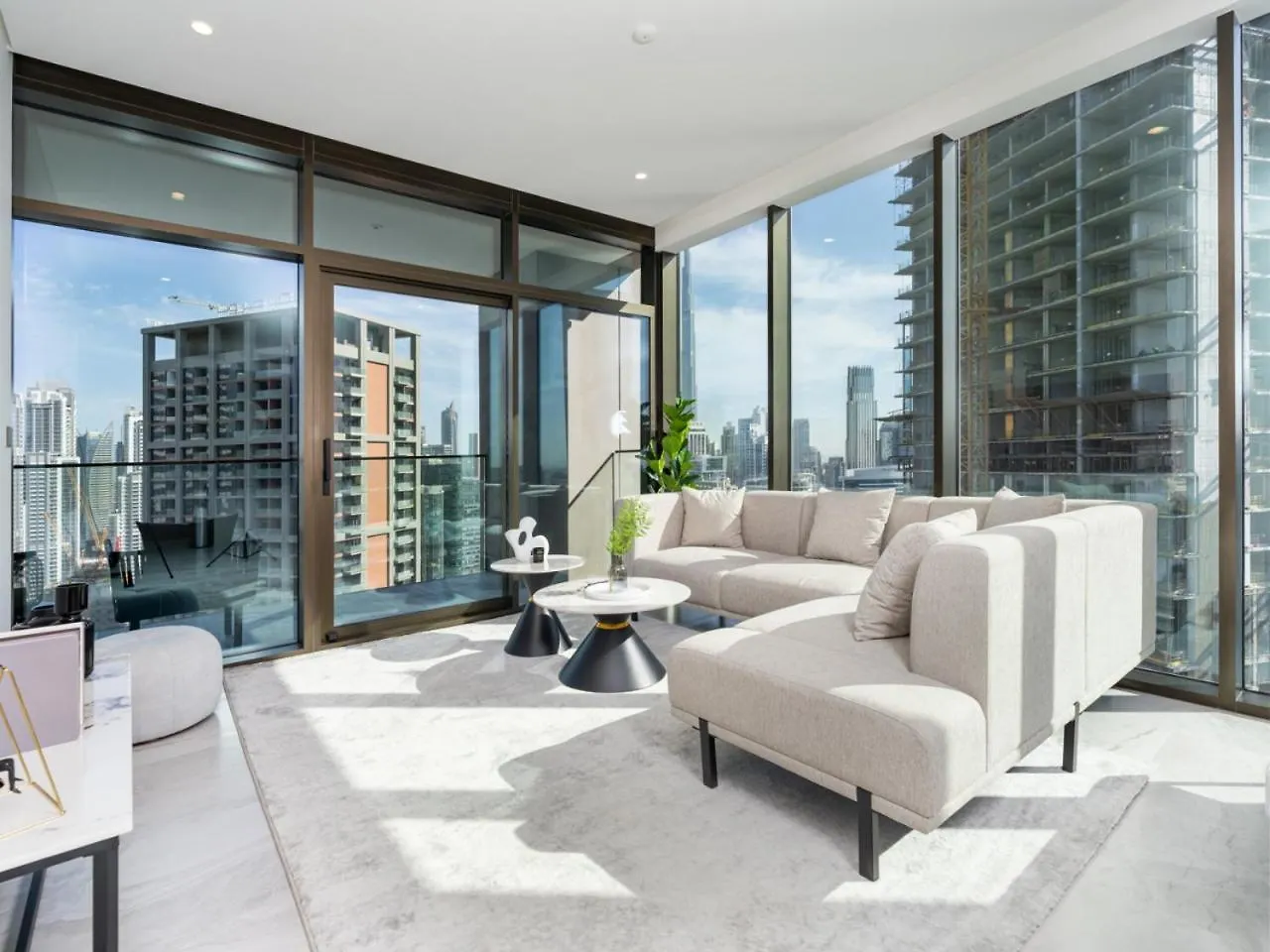 Brand New Business Bay 1 Bed With Burj Khalifa And Canal Views Dubai 0*,  United Arab Emirates